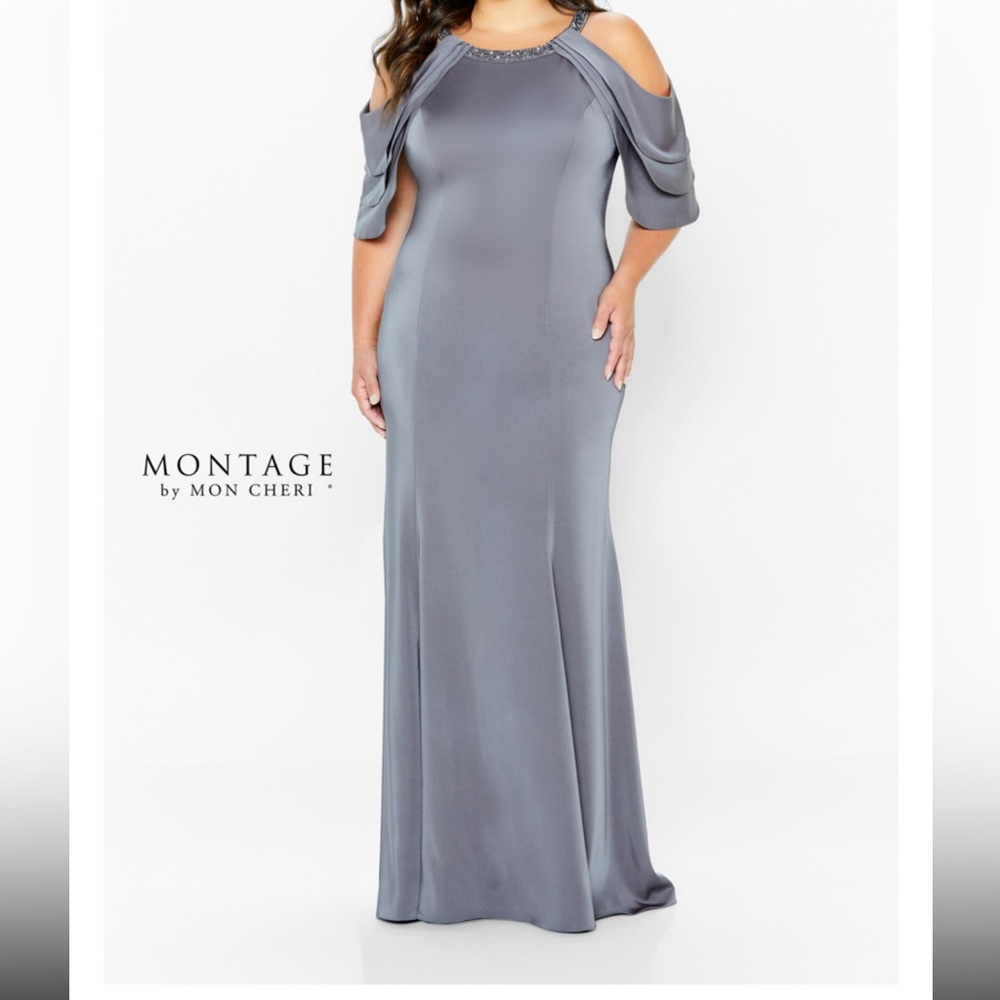Montage by Mon Cheri -  New with tags size -  12